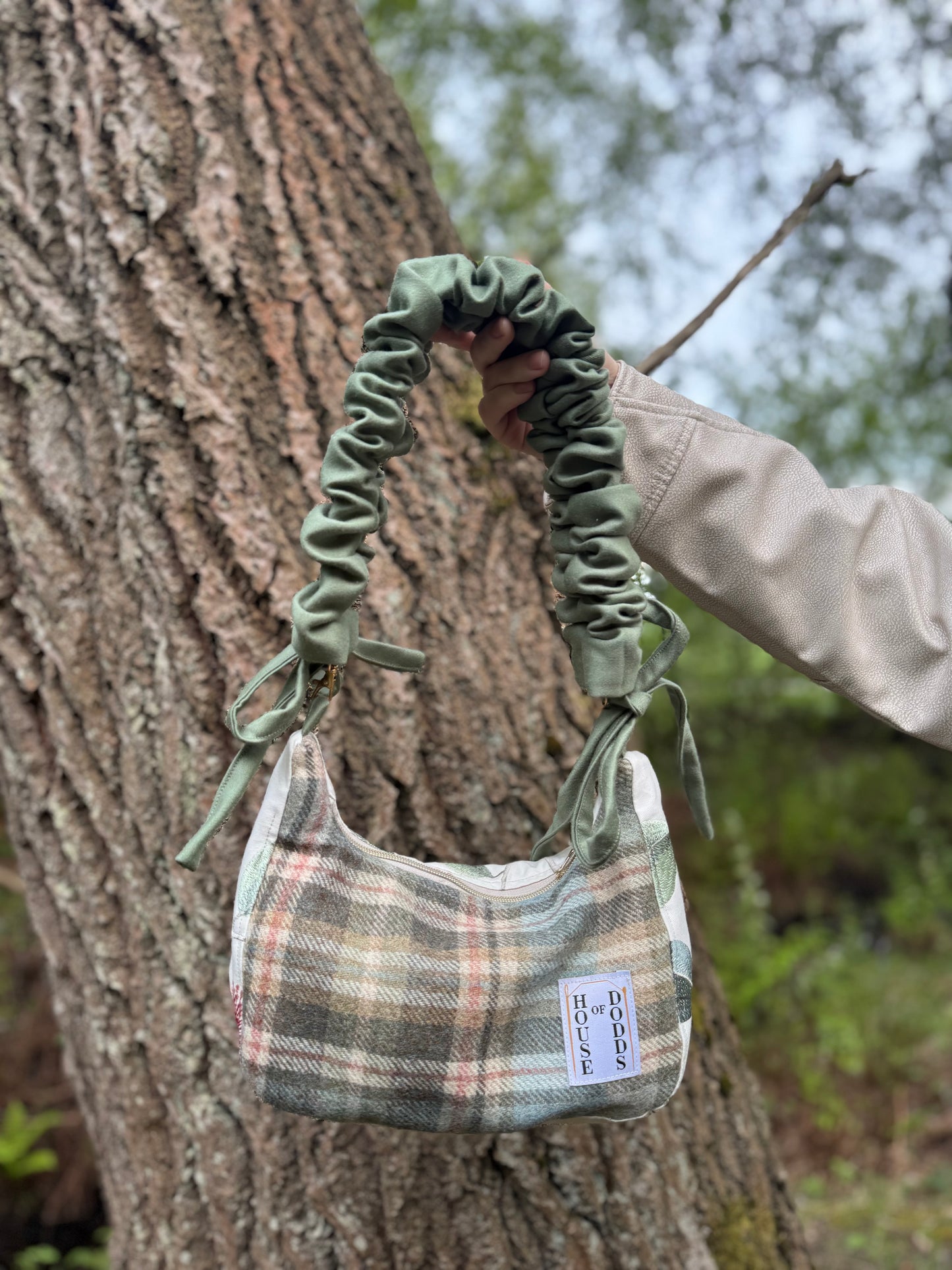 Tartan and floral Hand Bag with extendable handle