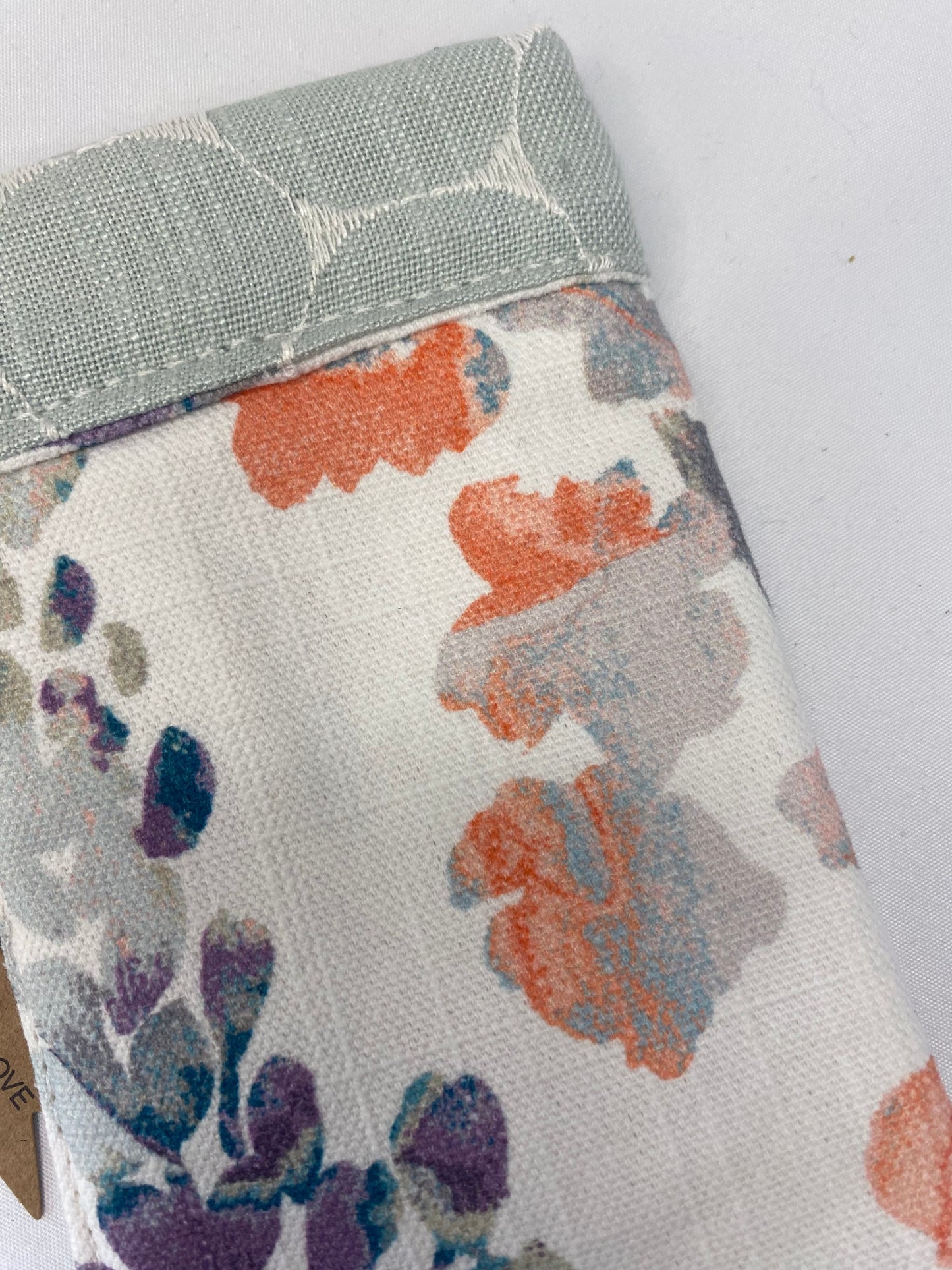 Contrast Foxglove Glasses Case