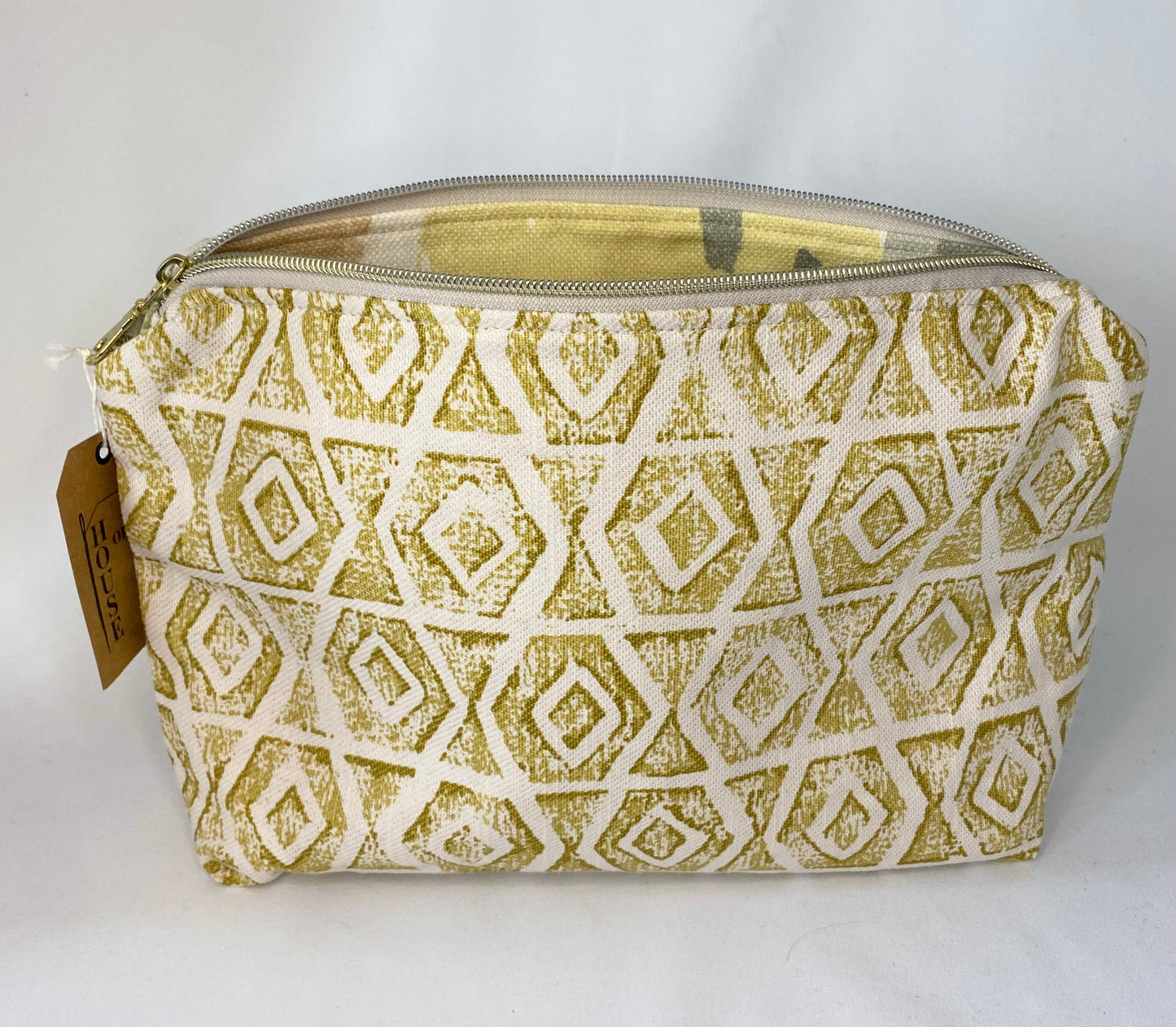 Timeless woven Cosmetic bag