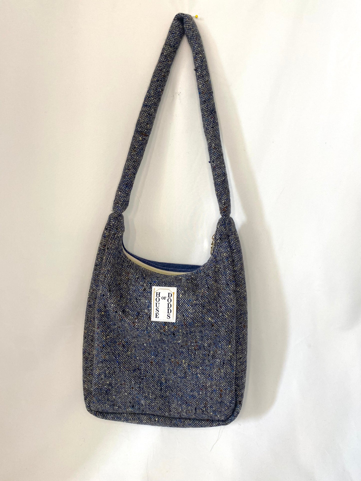 100% Wool in Blue shoulder bag