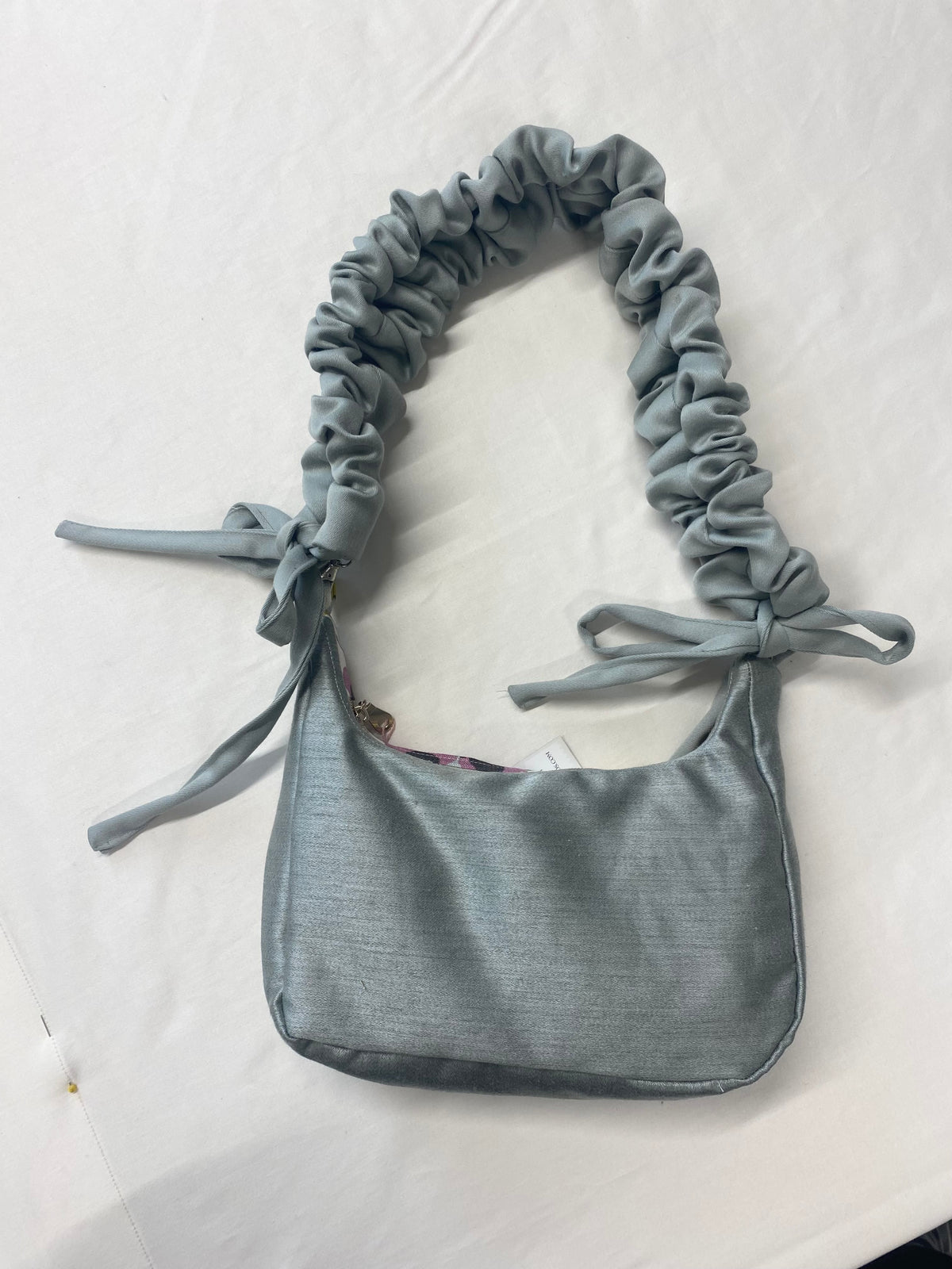 Poppy Hand Bag with extendable handle