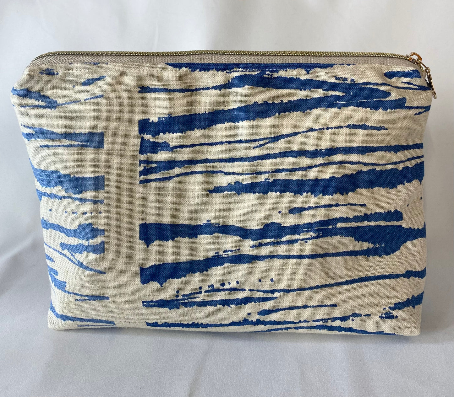 Blue Velvet Cosmetic bag with water resistant lining