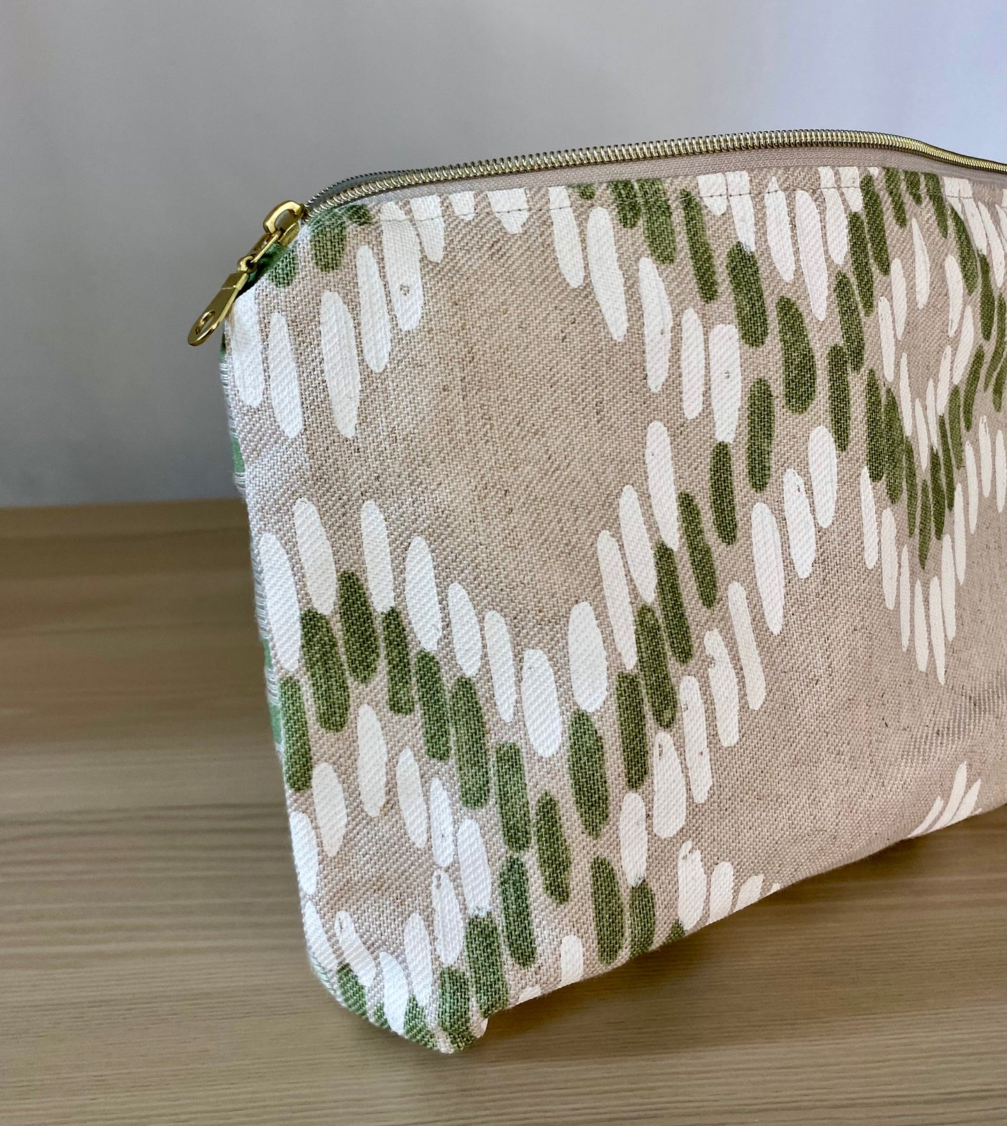 Green Geometric Cosmetic bag