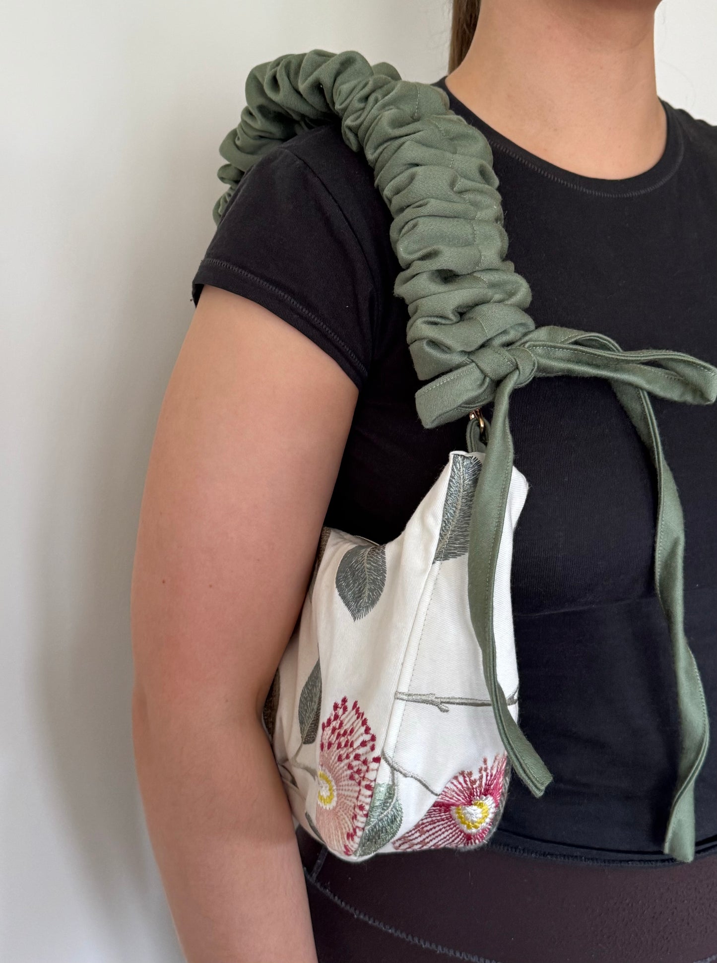 Tartan and floral Hand Bag with extendable handle
